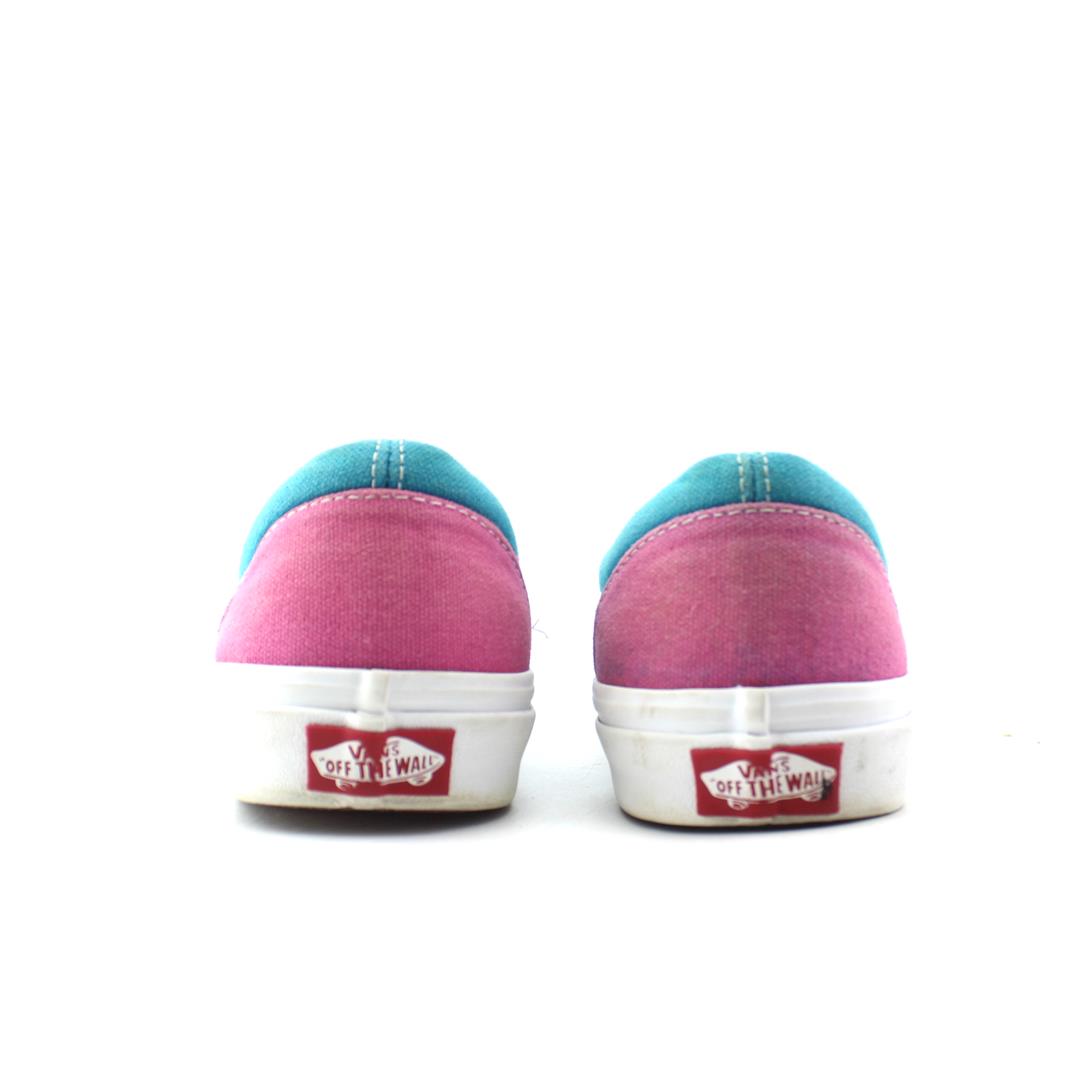 VANS AUTHENTIC