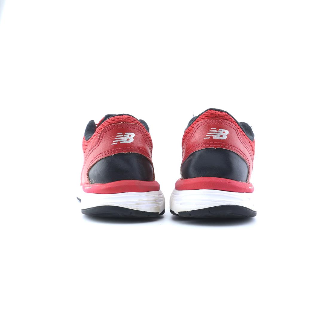 NEW BALANCE 680V6