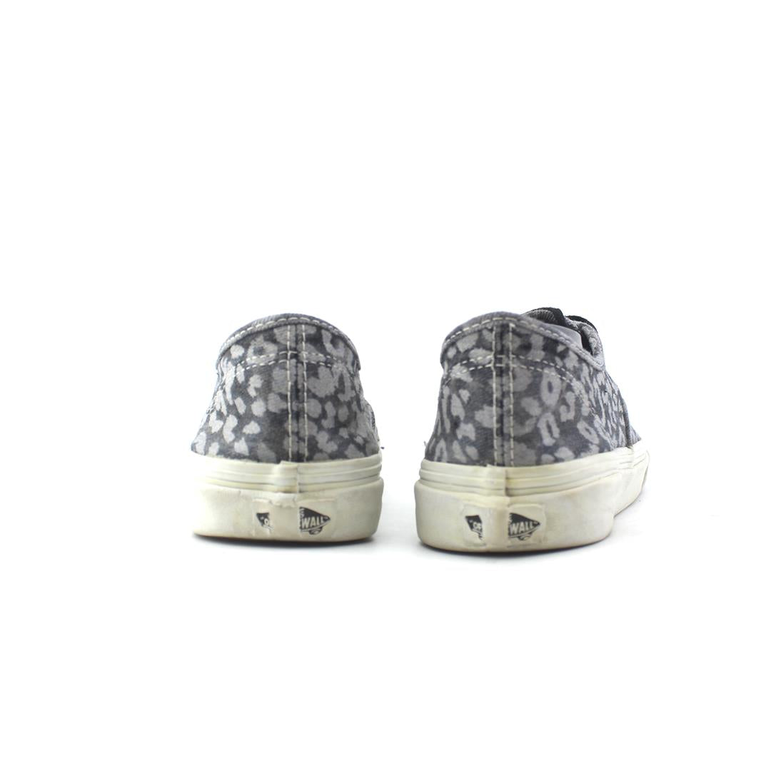 VANS AUTHENTIC
