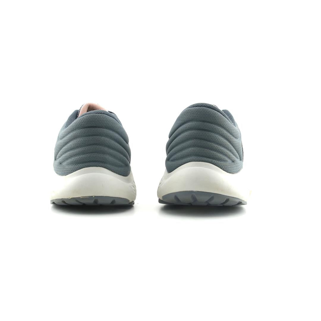 NEW BALANCE 520V7