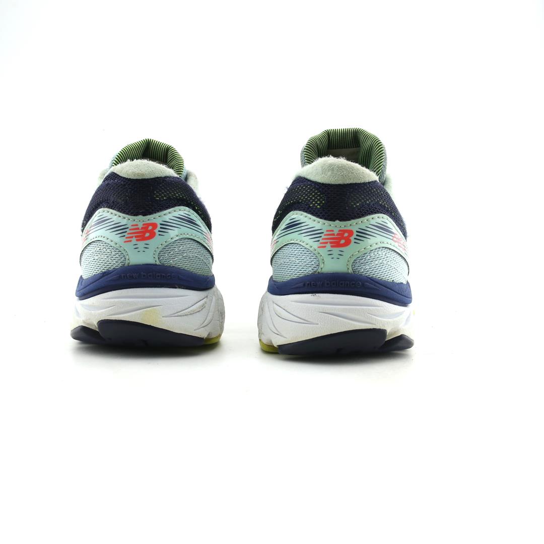 NEW BALANCE 860 V7