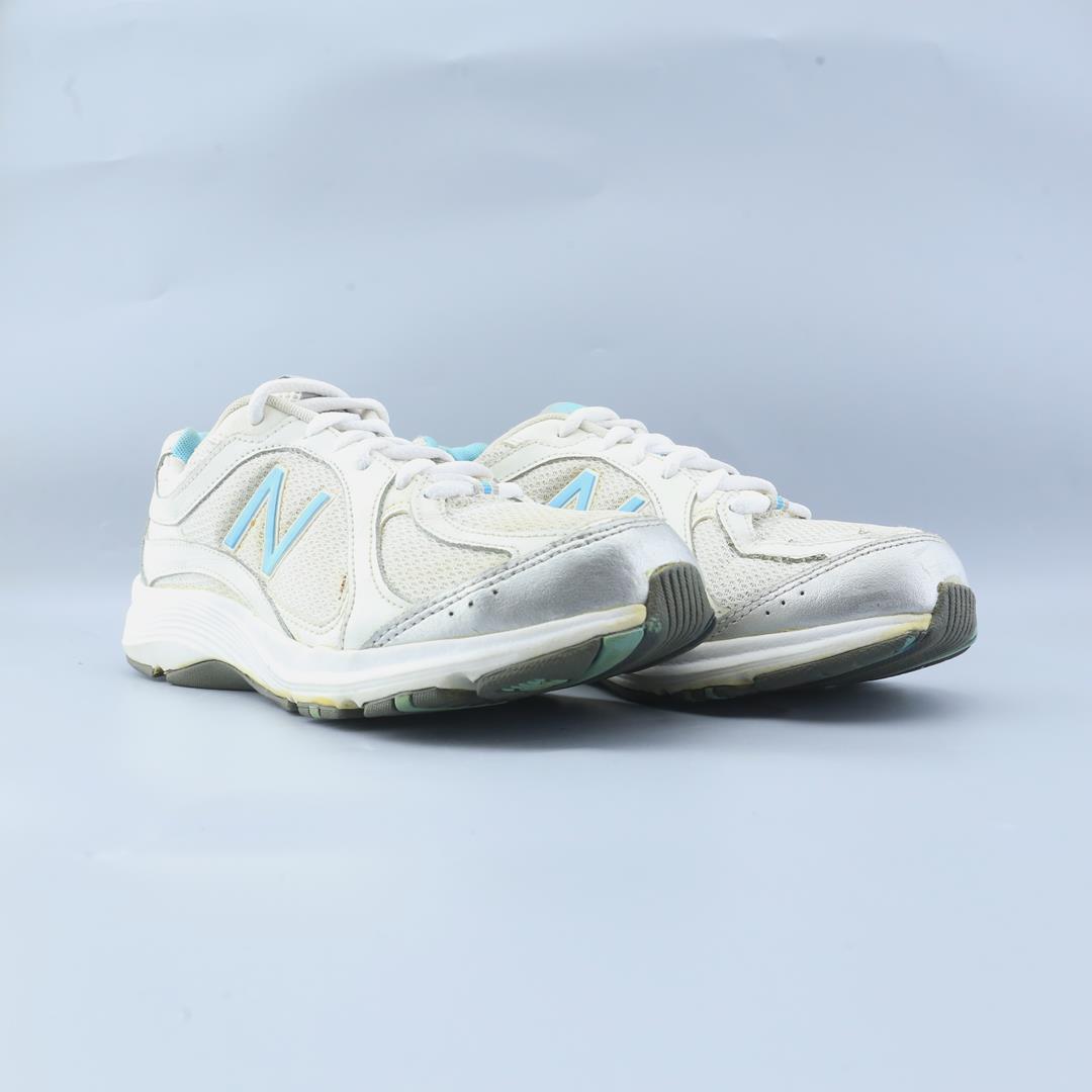 NEW BALANCE 496V2