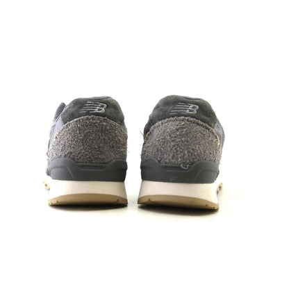 NEW BALANCE 696