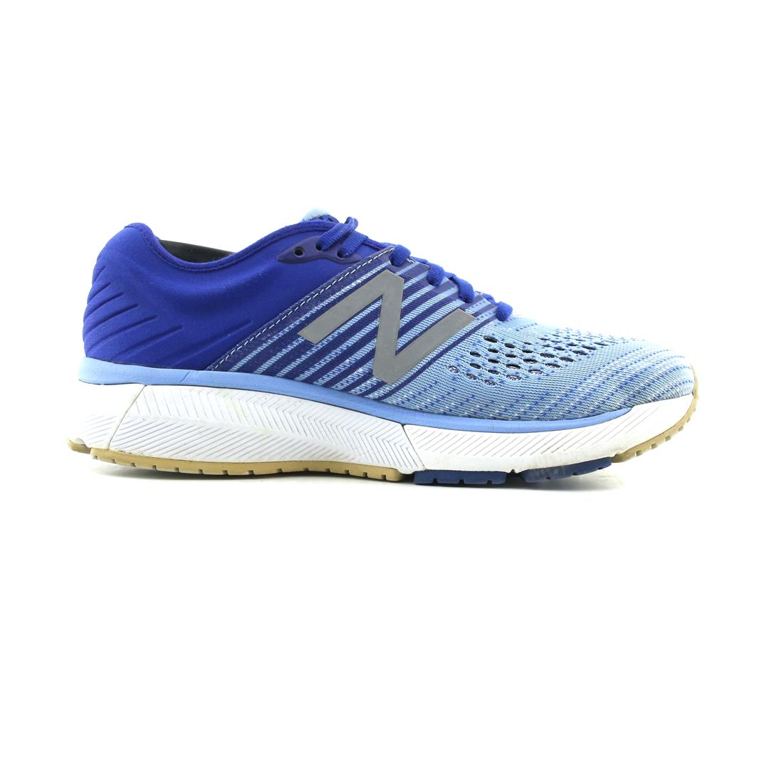 NEW BALANCE 860 V10