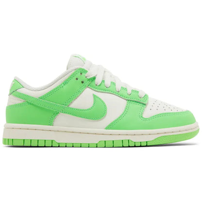 Nike Dunk Low Green Strike (W)
