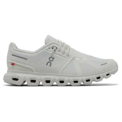 On Running Cloud 6 All White (W)