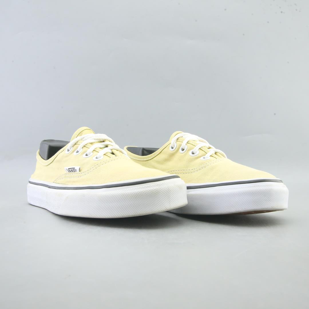 VANS AUTHENTIC