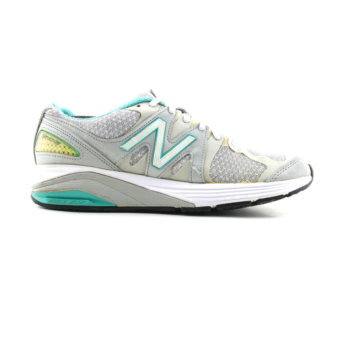 NEW BALANCE 1540 V2