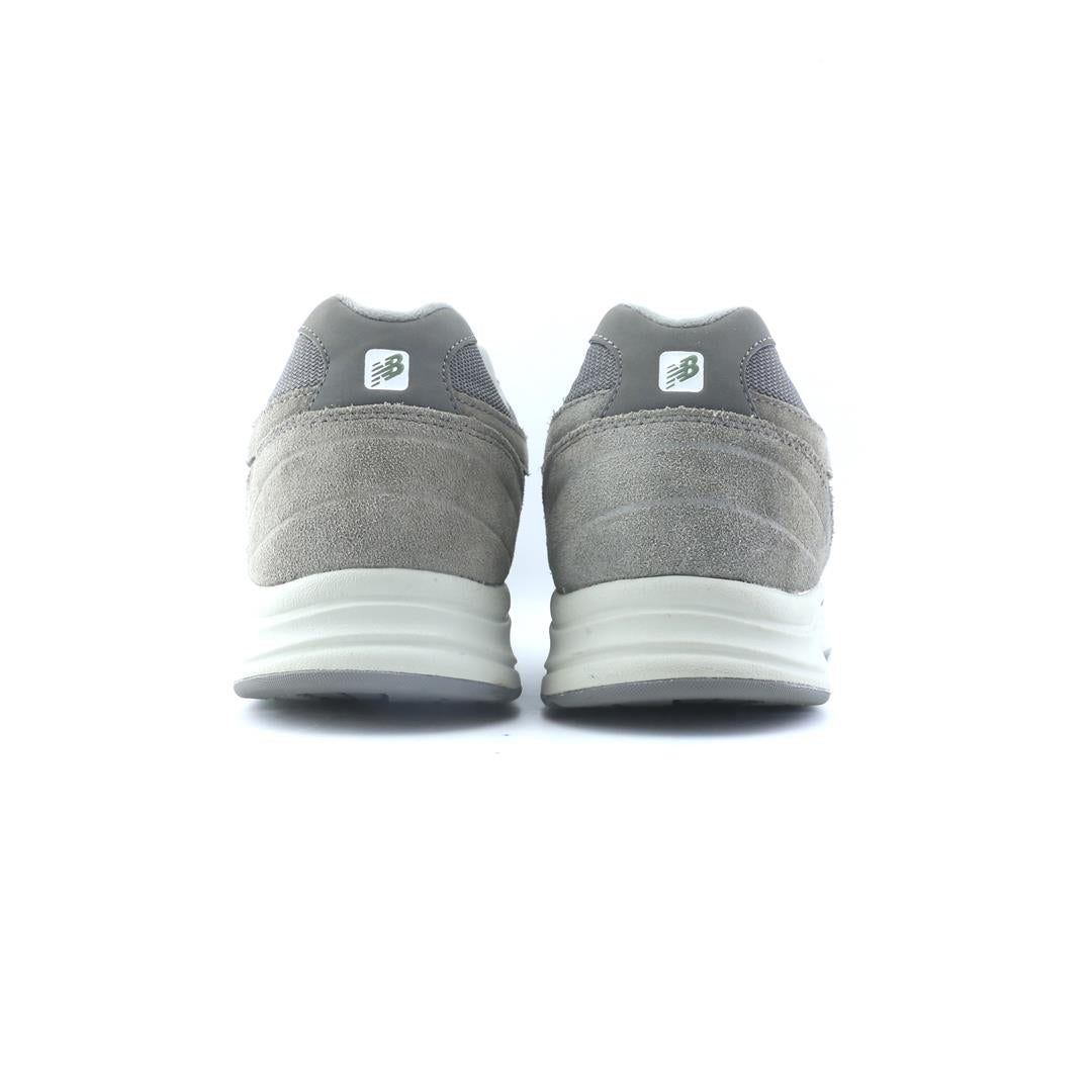 NEW BALANCE 877 V1
