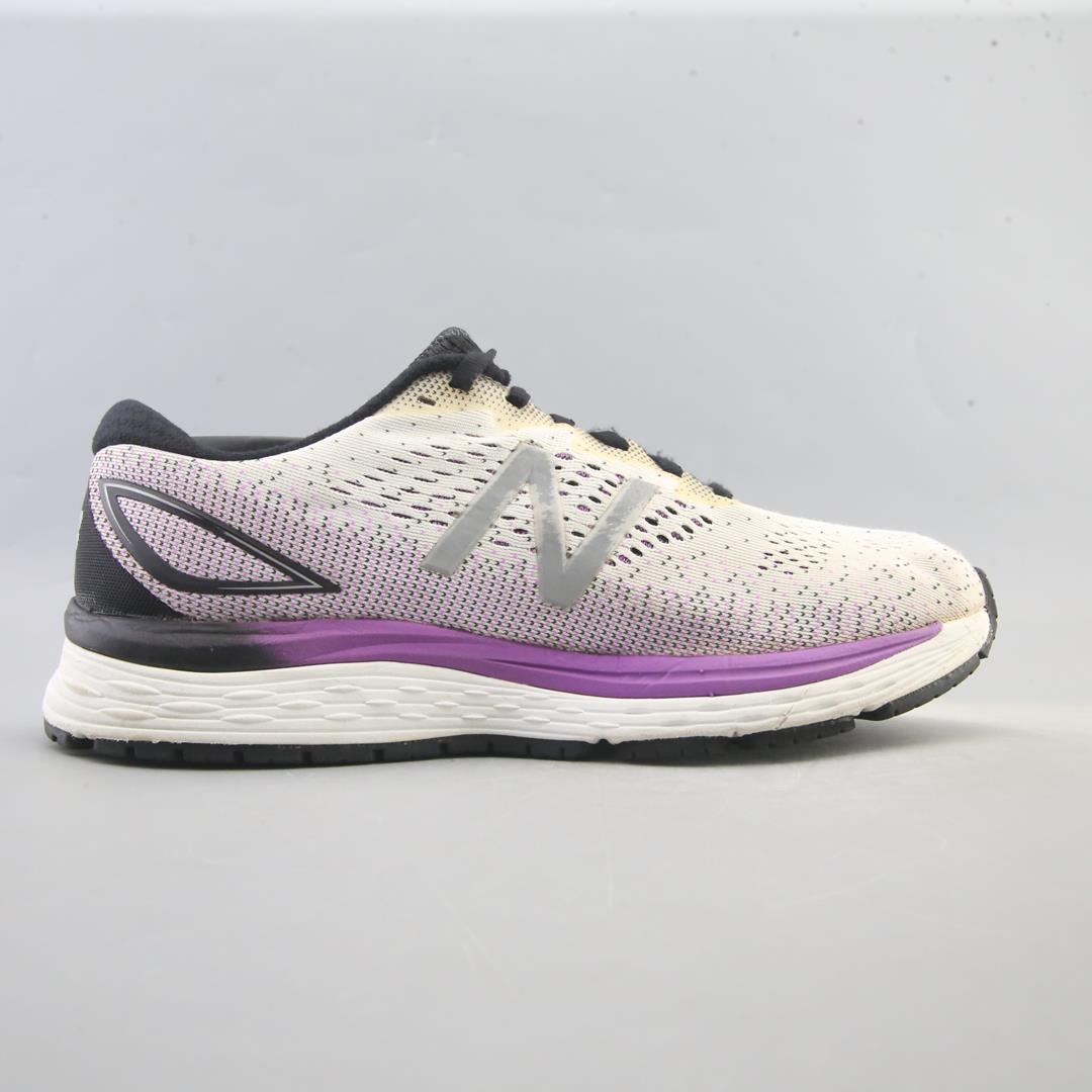 NEW BALANCE 880V9