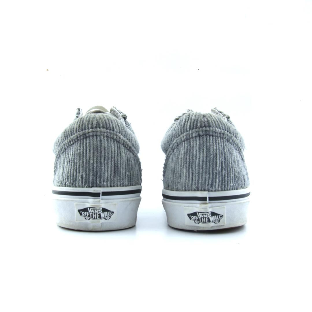 VANS AUTHENTIC