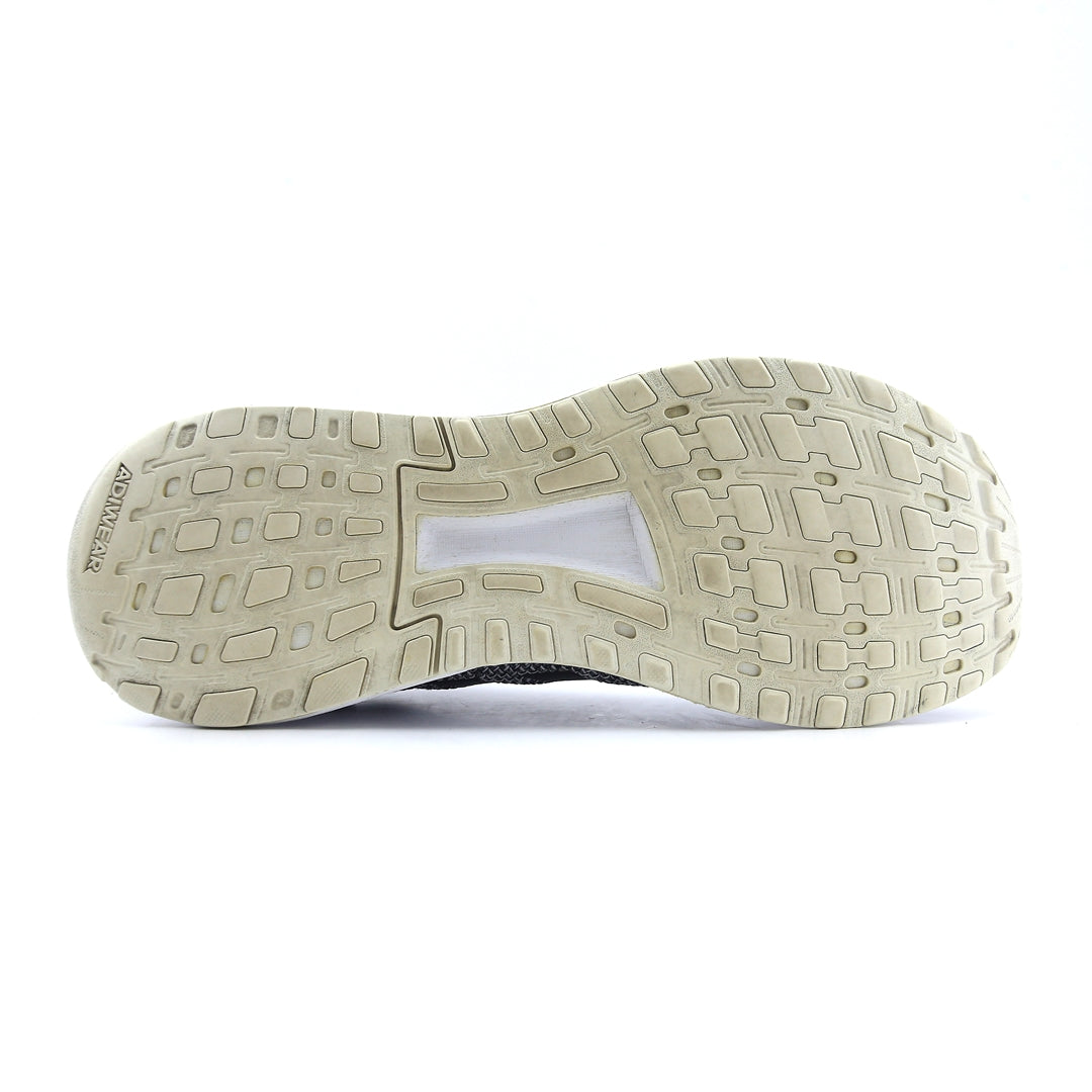 ADIDAS DURAMO 9