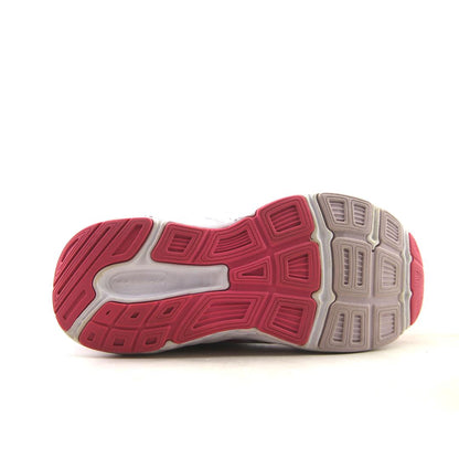 NEW BALANCE 680V6