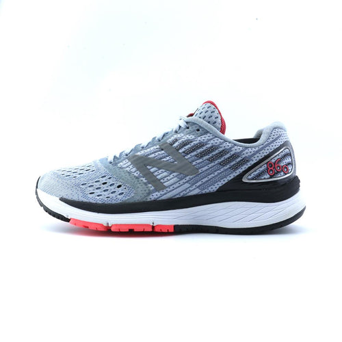 NEW BALANCE 860 V9
