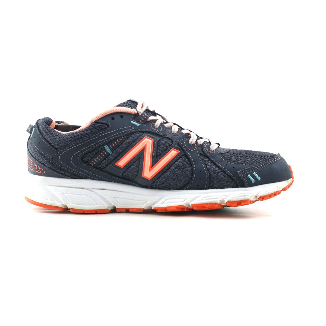 NEW BALANCE 402V1