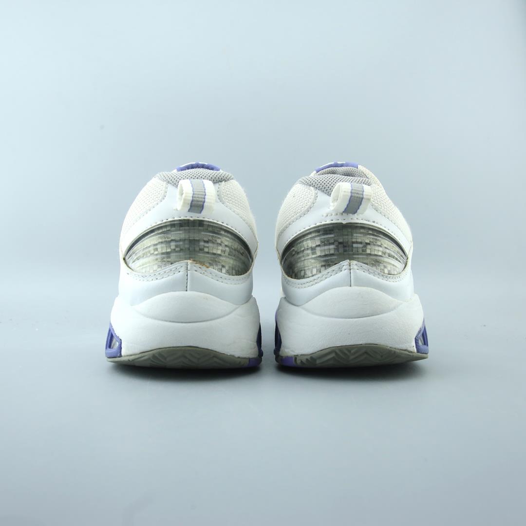NEW BALANCE 806