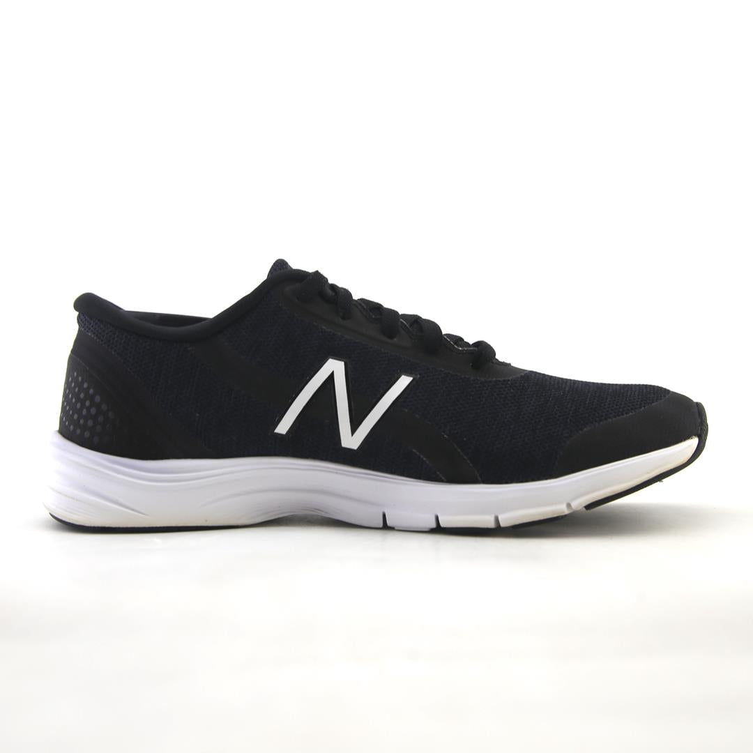 NEW BALANCE 711V3