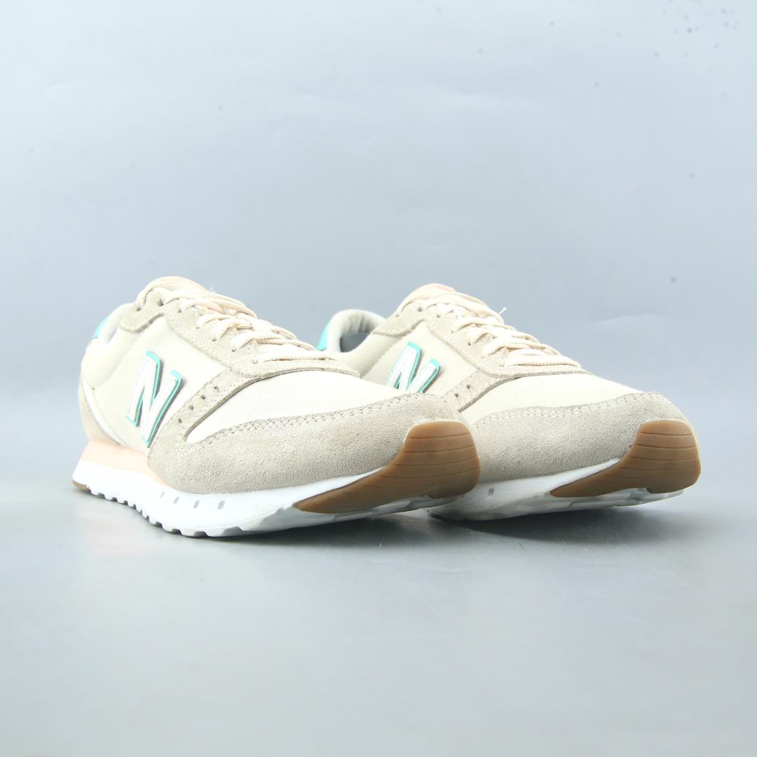 NEW BALANCE 311 V2
