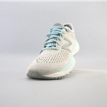 NEW BALANCE 860 V10