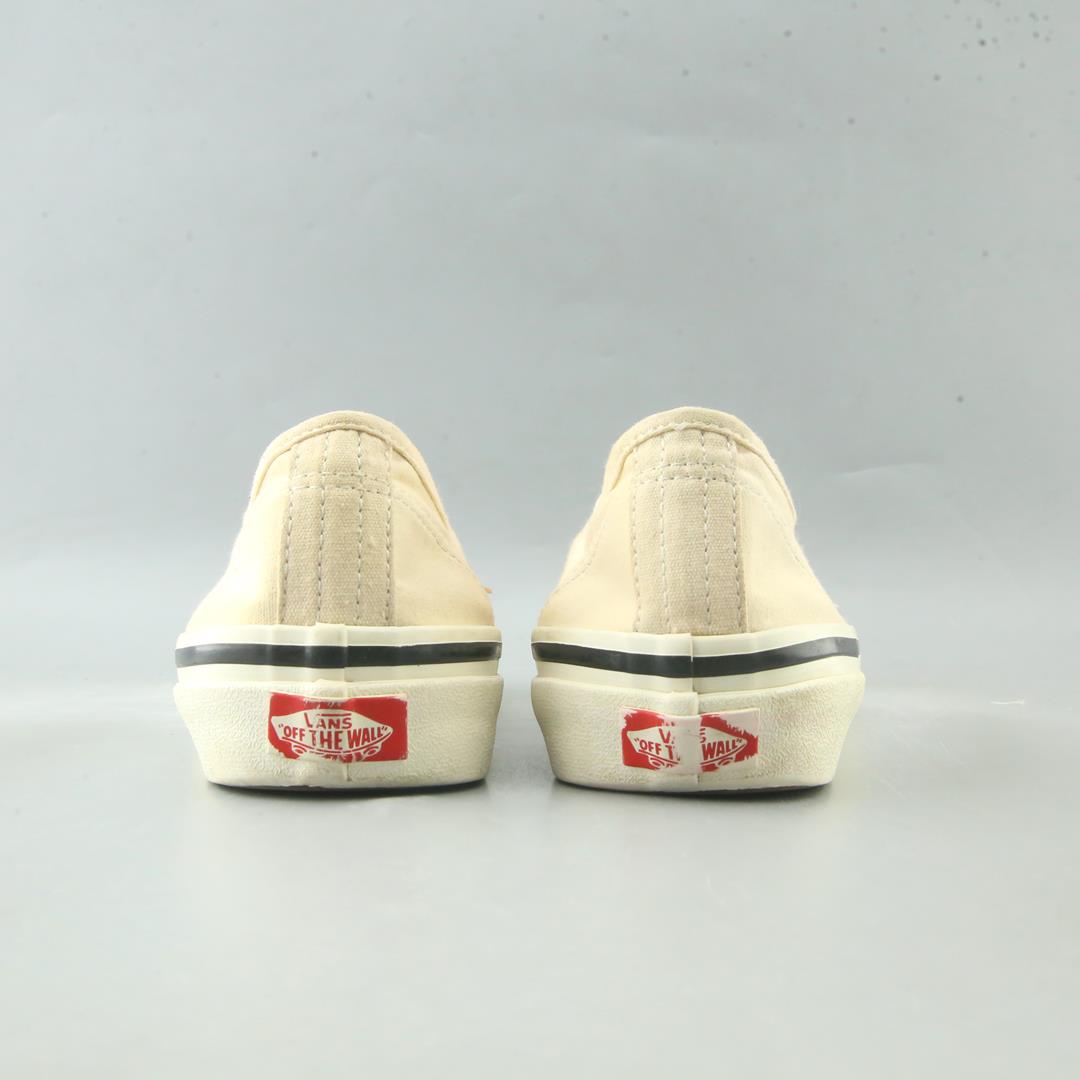 VANS AUTHENTIC