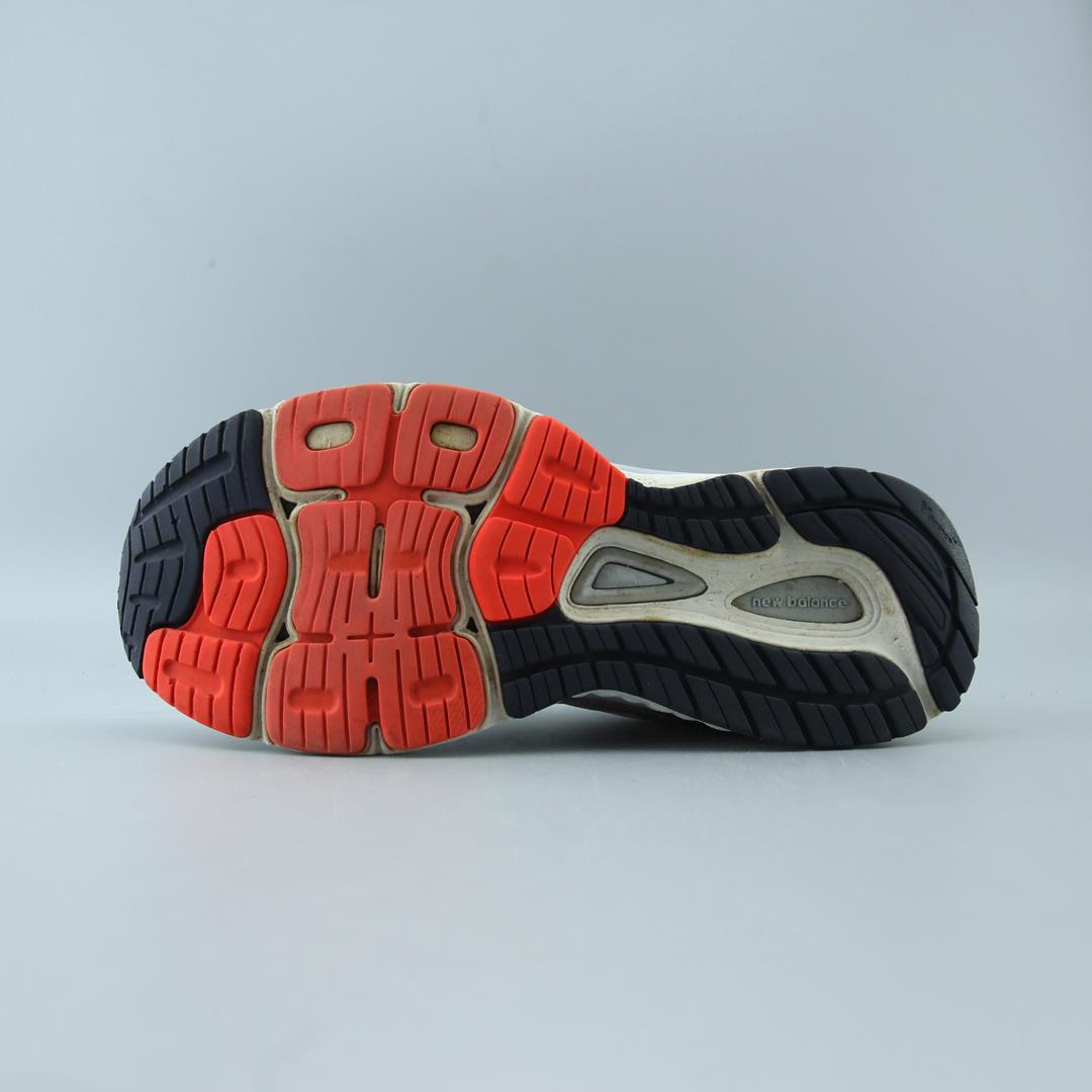 NEW BALANCE 880V8