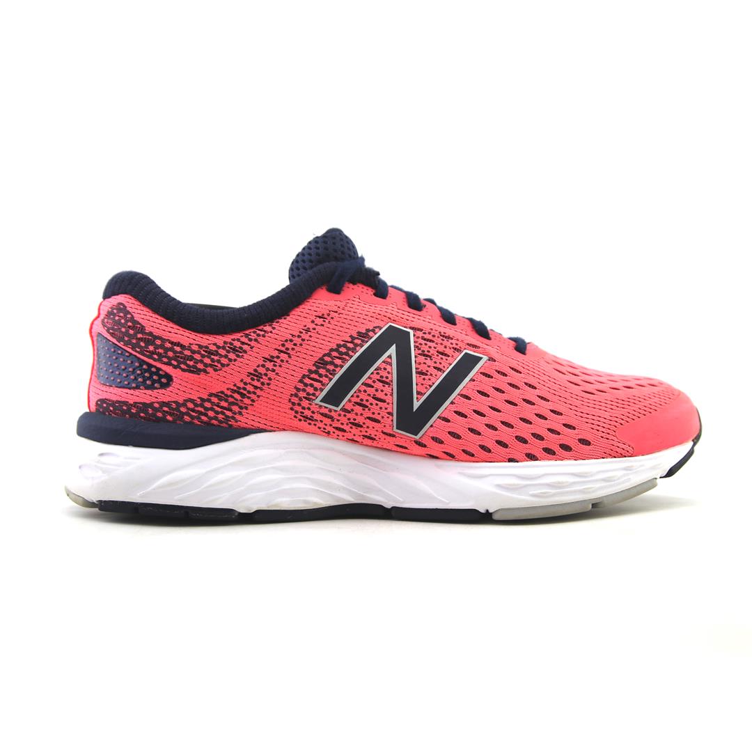 NEW BALANCE 680V6