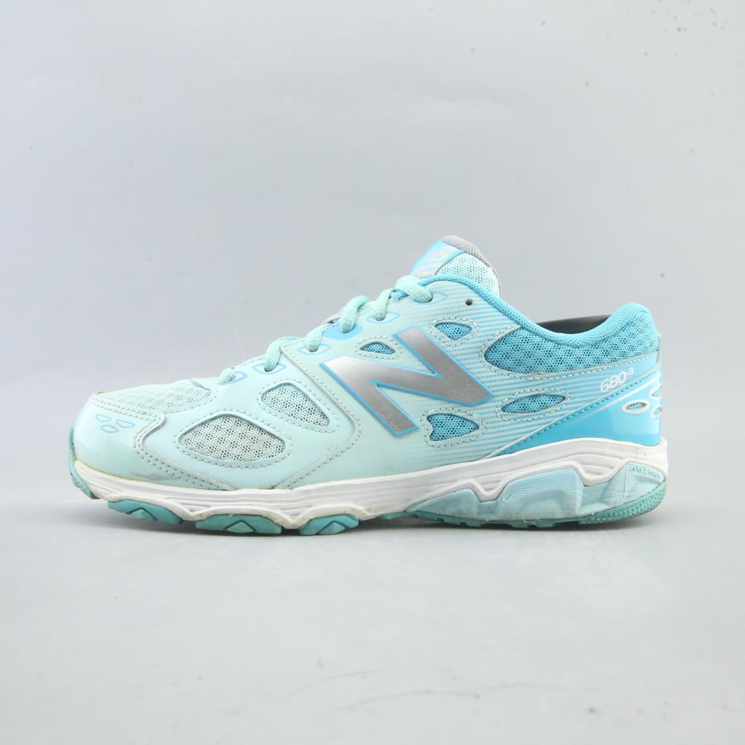 NEW BALANCE 680 V3