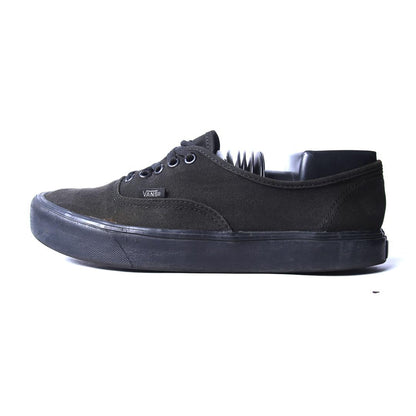 VANS AUTHENTIC UC