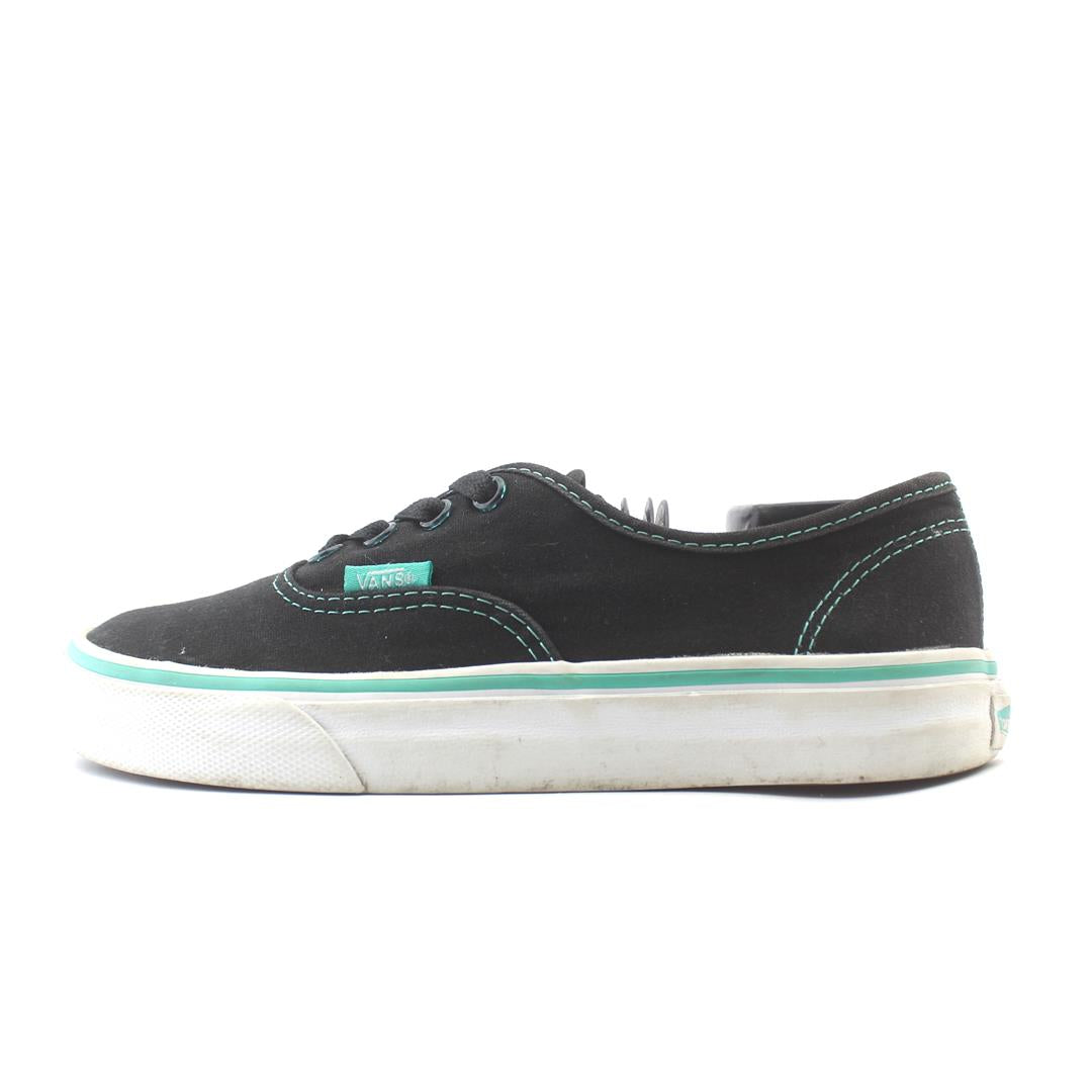 VANS AUTHENTIC