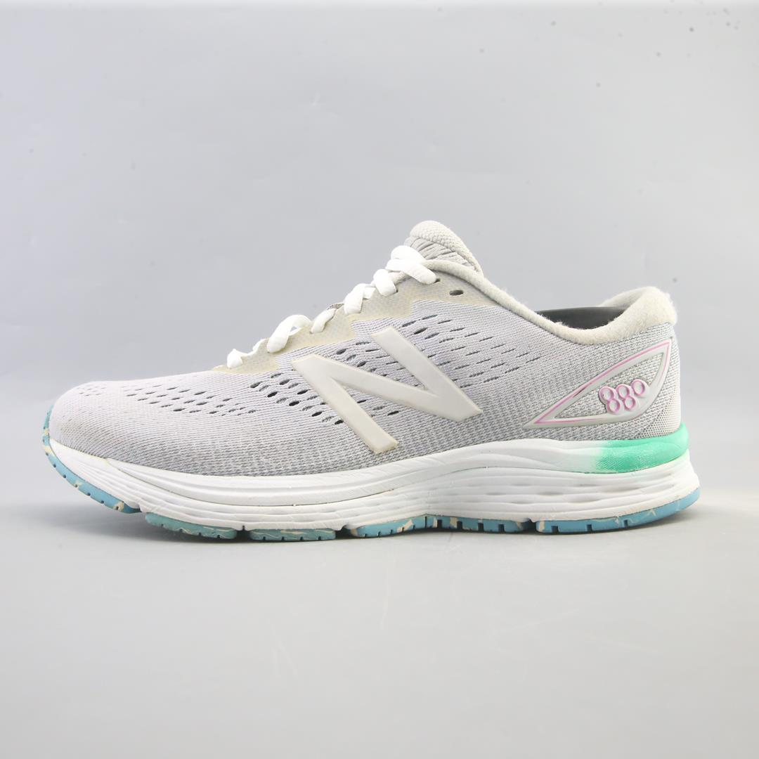 NEW BALANCE 880 V9