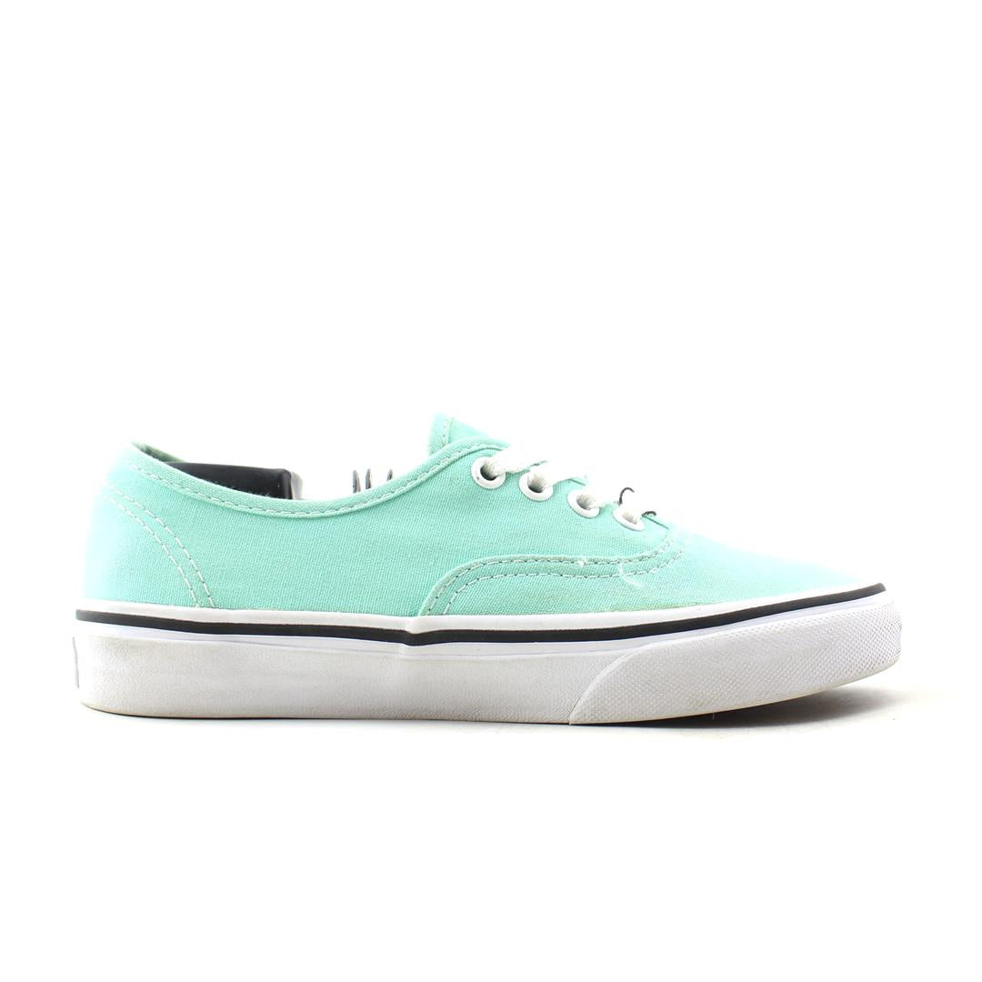 VANS AUTHENTIC