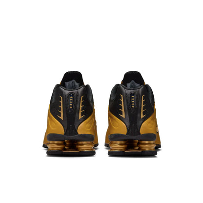 Nike Shox R4 Metallic Gold Black (2025)