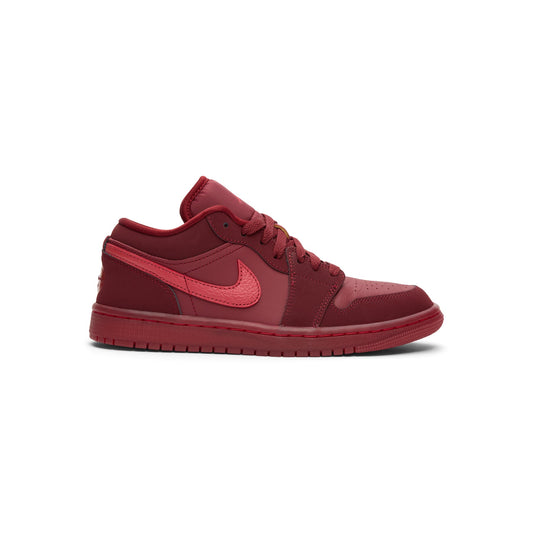 Jordan 
Wmns Air Jordan 1 Low Se (Team Red/Sierra Red)