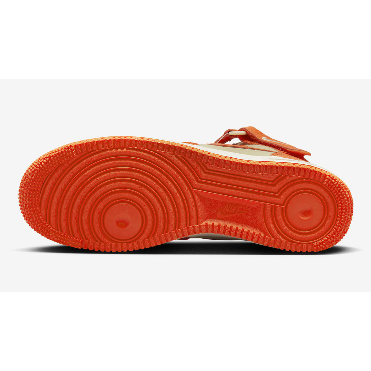 Nike Air Force 1 Mid Total Orange