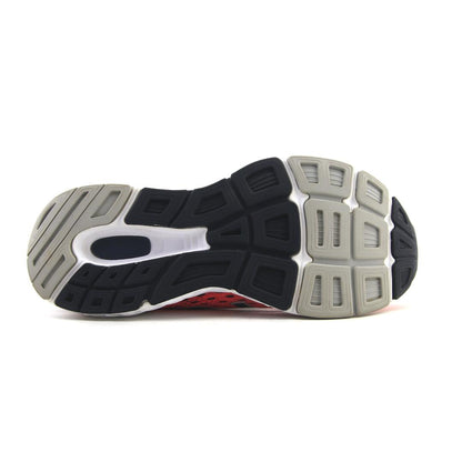 NEW BALANCE 680V6