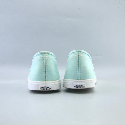 VANS AUTHENTIC
