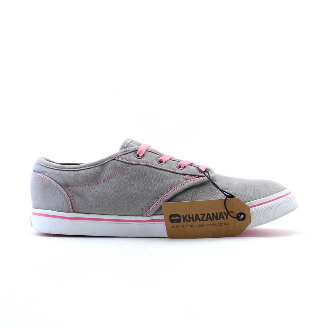 VANS AUTHENTIC
