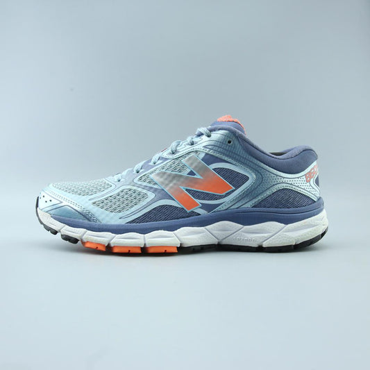 NEW BALANCE 860V6