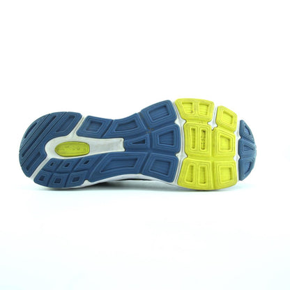 NEW BALANCE 680V6