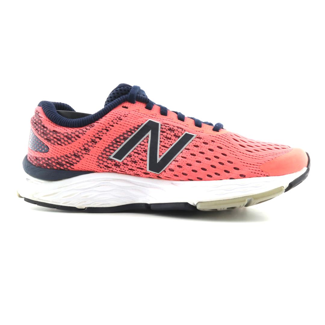NEW BALANCE 680 V6