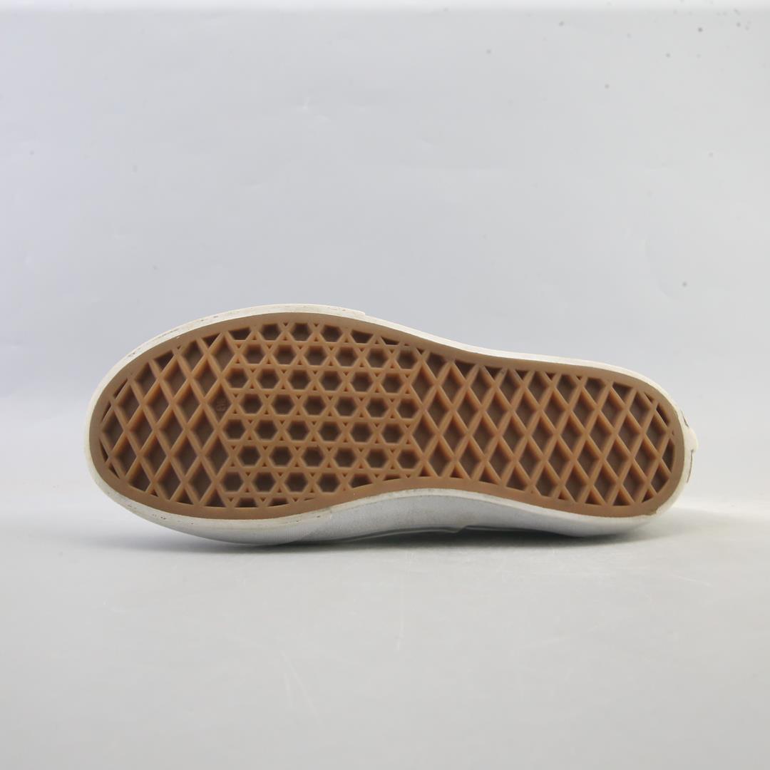 VANS AUTHENTIC