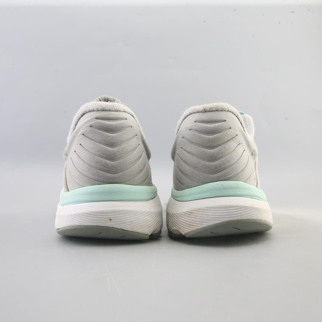 NEW BALANCE 860 V10