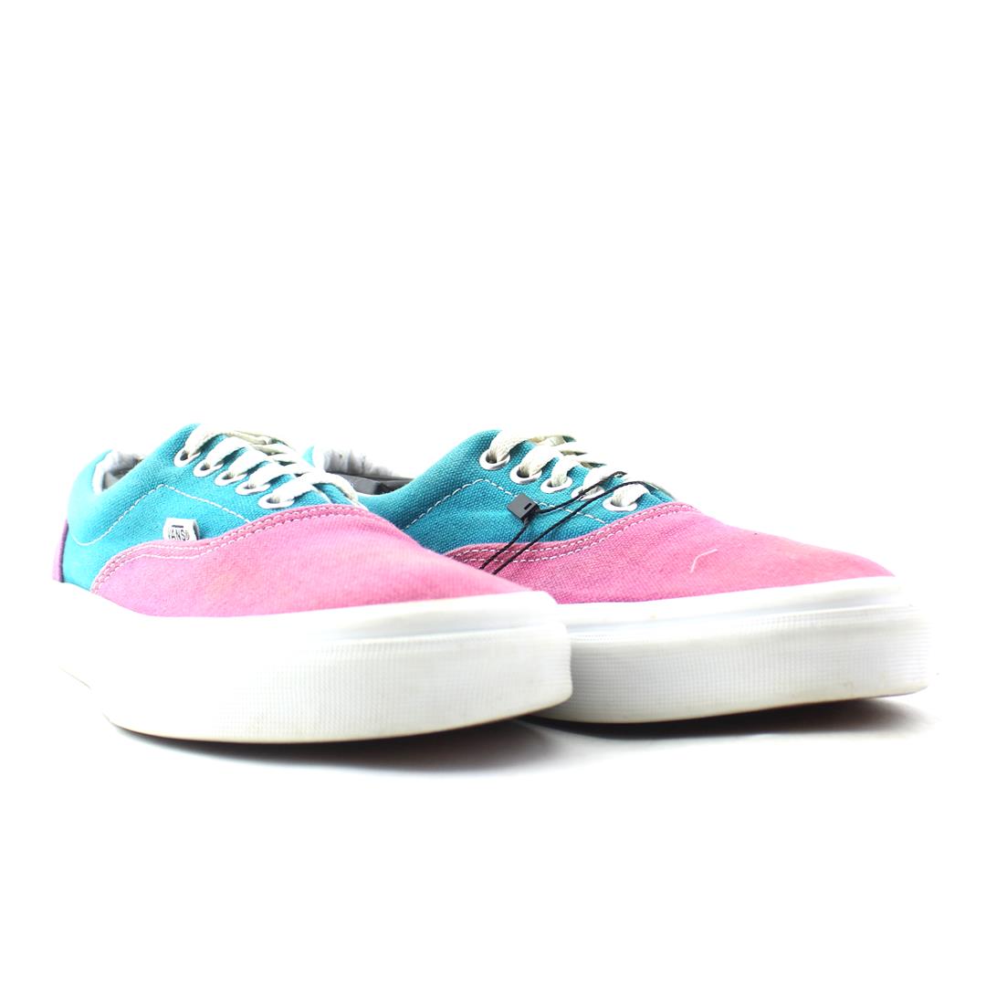 VANS AUTHENTIC