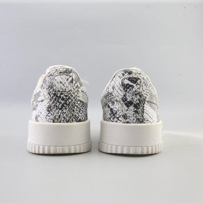PUMA CARINA