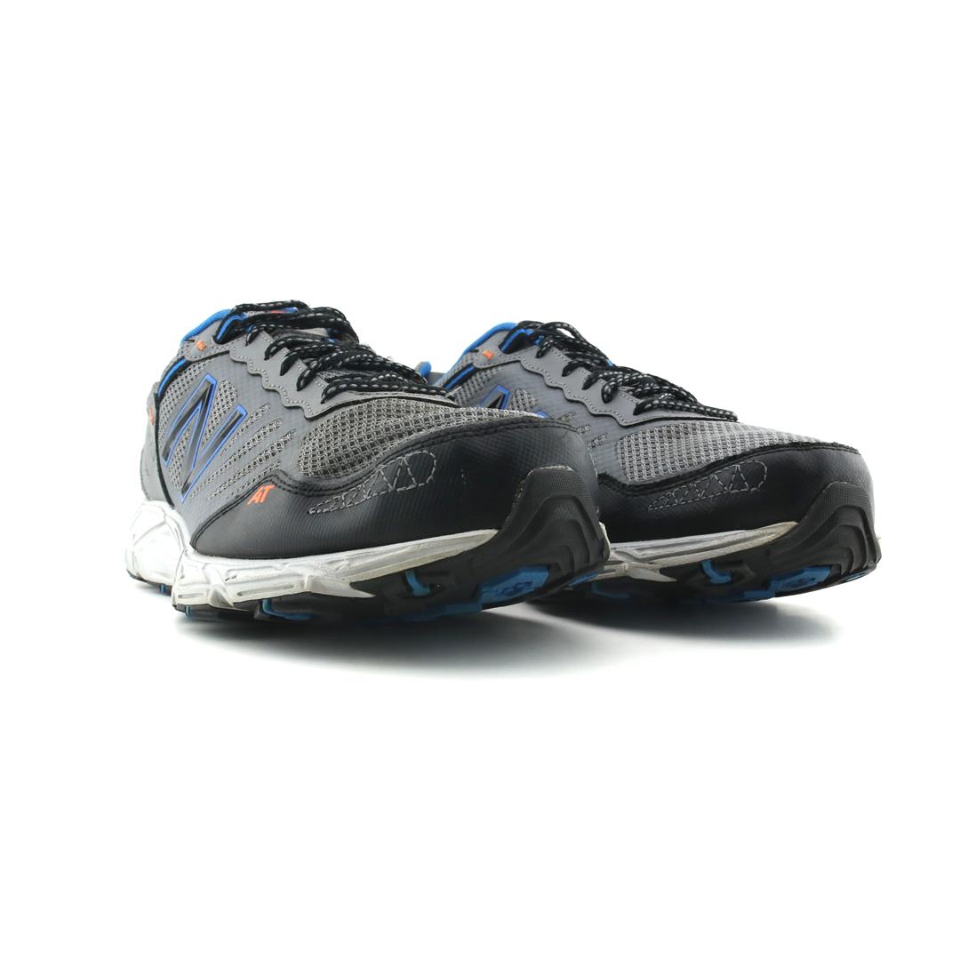 NEW BALANCE 573