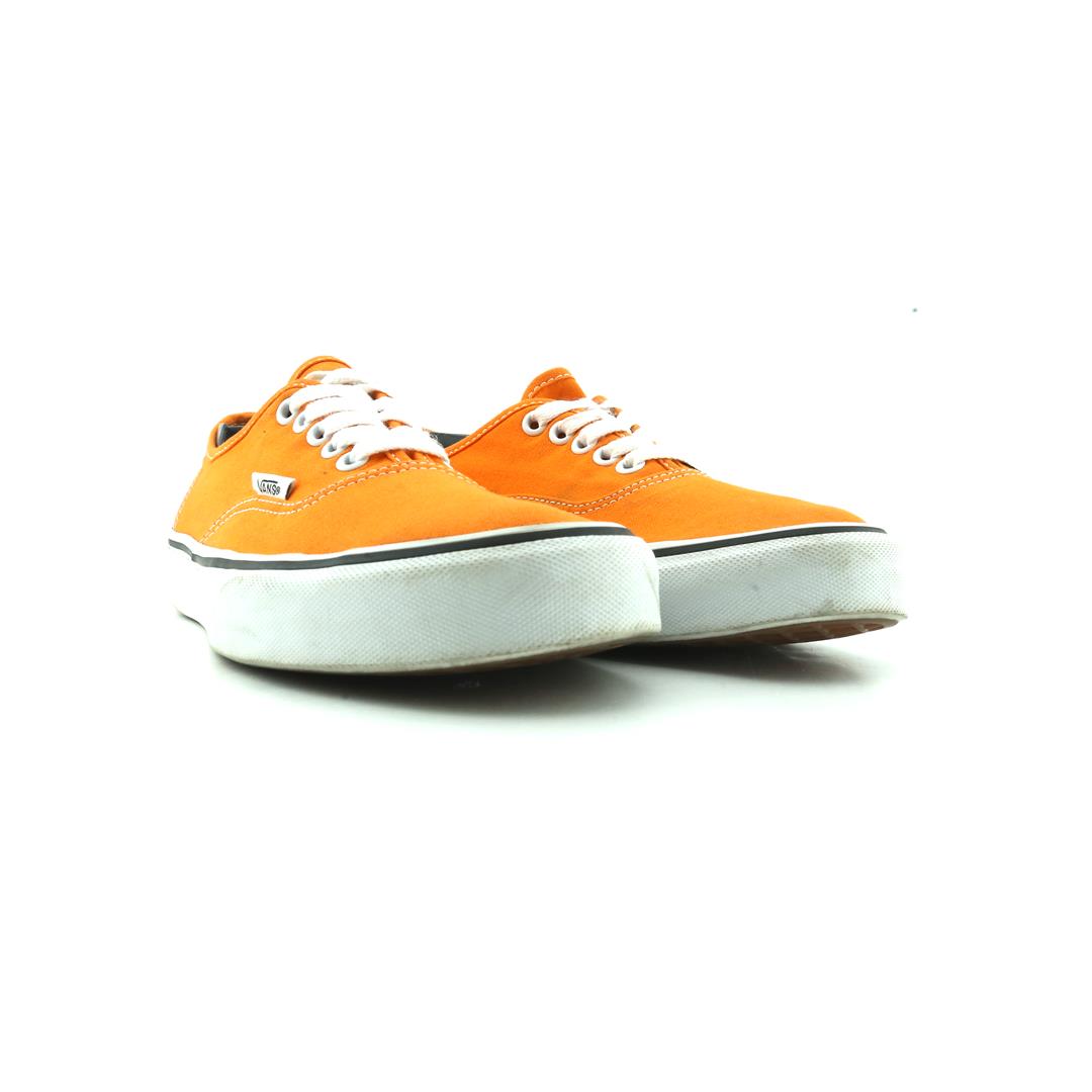 VANS AUTHENTIC