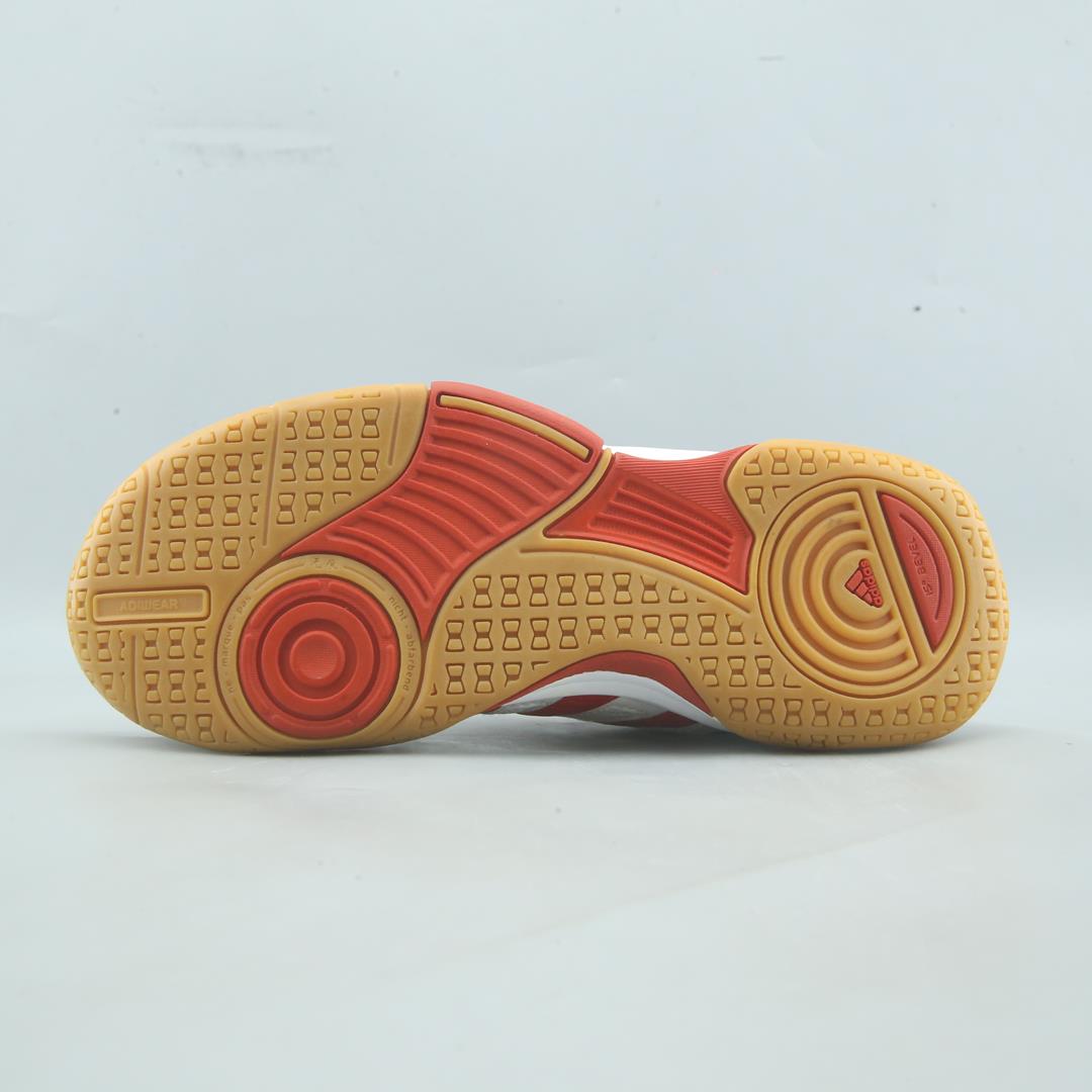 ADIDAS ESSENCE X
