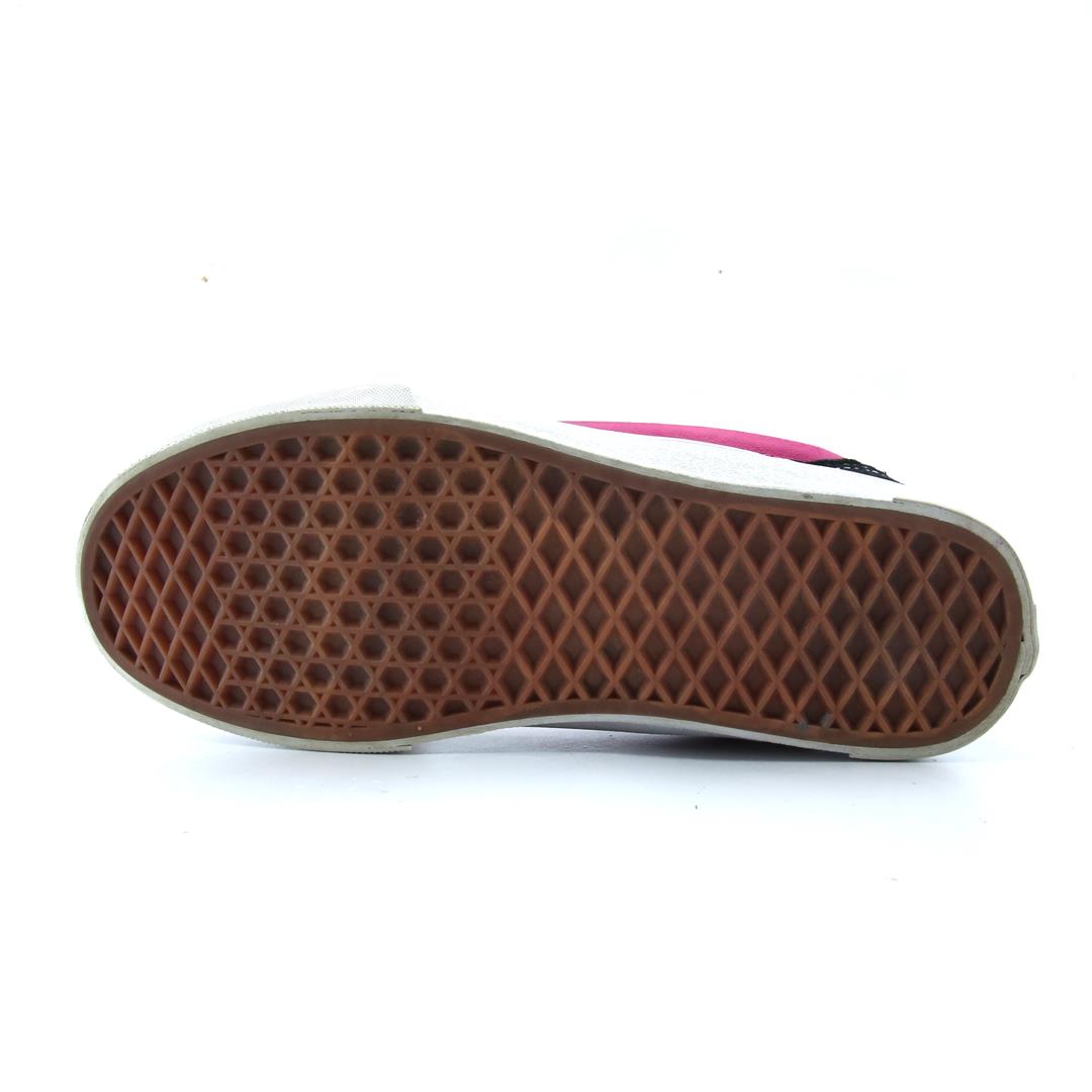 VANS KNU SKOOL