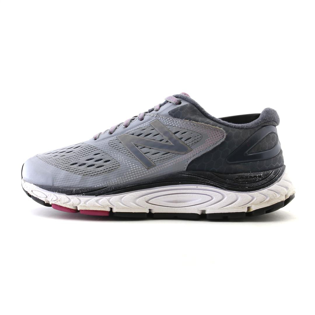NEW BALANCE 840V4