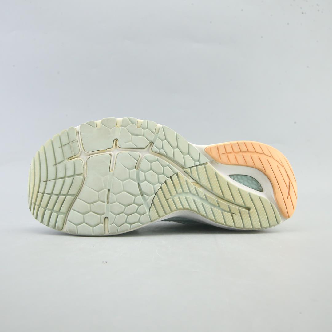 NEW BALANCE FRESH FOAM X 860V12